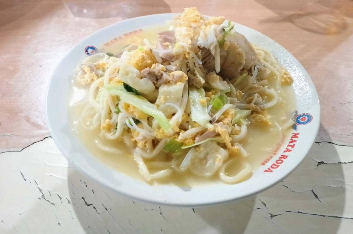 Ilustrasi bakmie nyemek Jawa ayam kampung (dok.pribadi/Almira Austin)