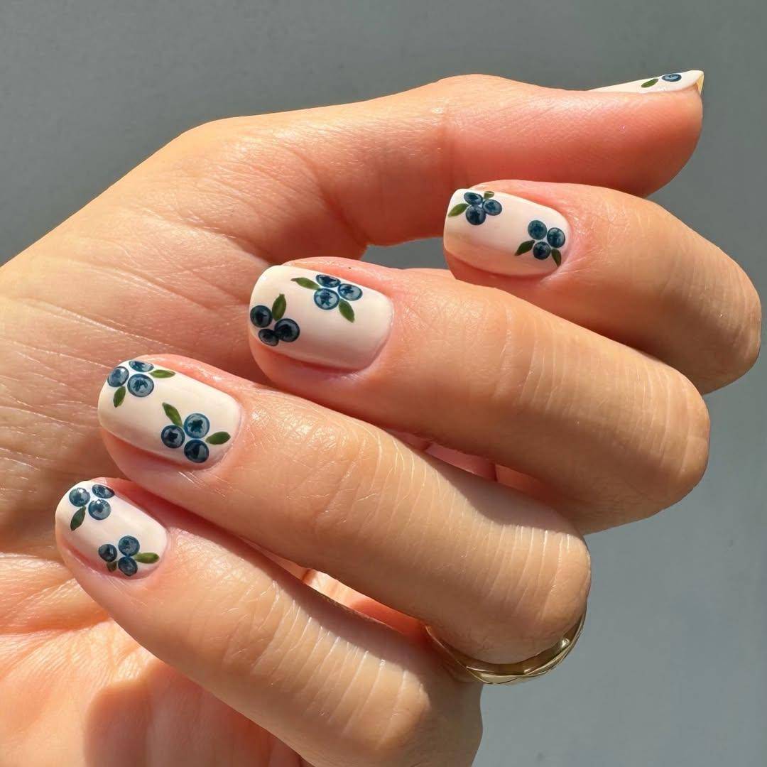 Inspirasi linen nails (instagram.com/betina_goldstein)
