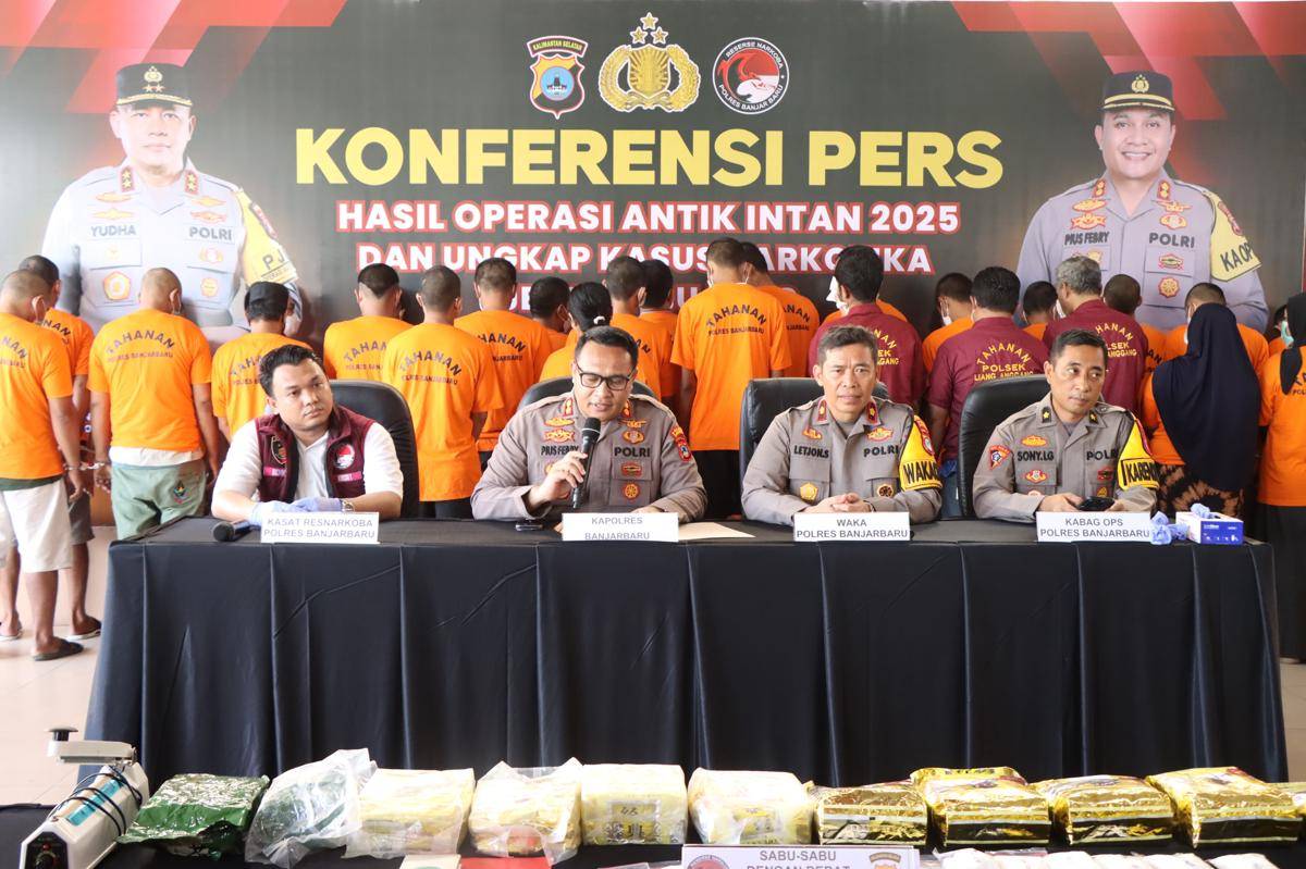 Polres Banjarbaru Bongkar Kasus 12 Kg Sabu Jaringan Fredy Pratama