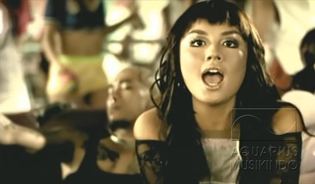 MV Bilang Saja - Aquarius Musikindo