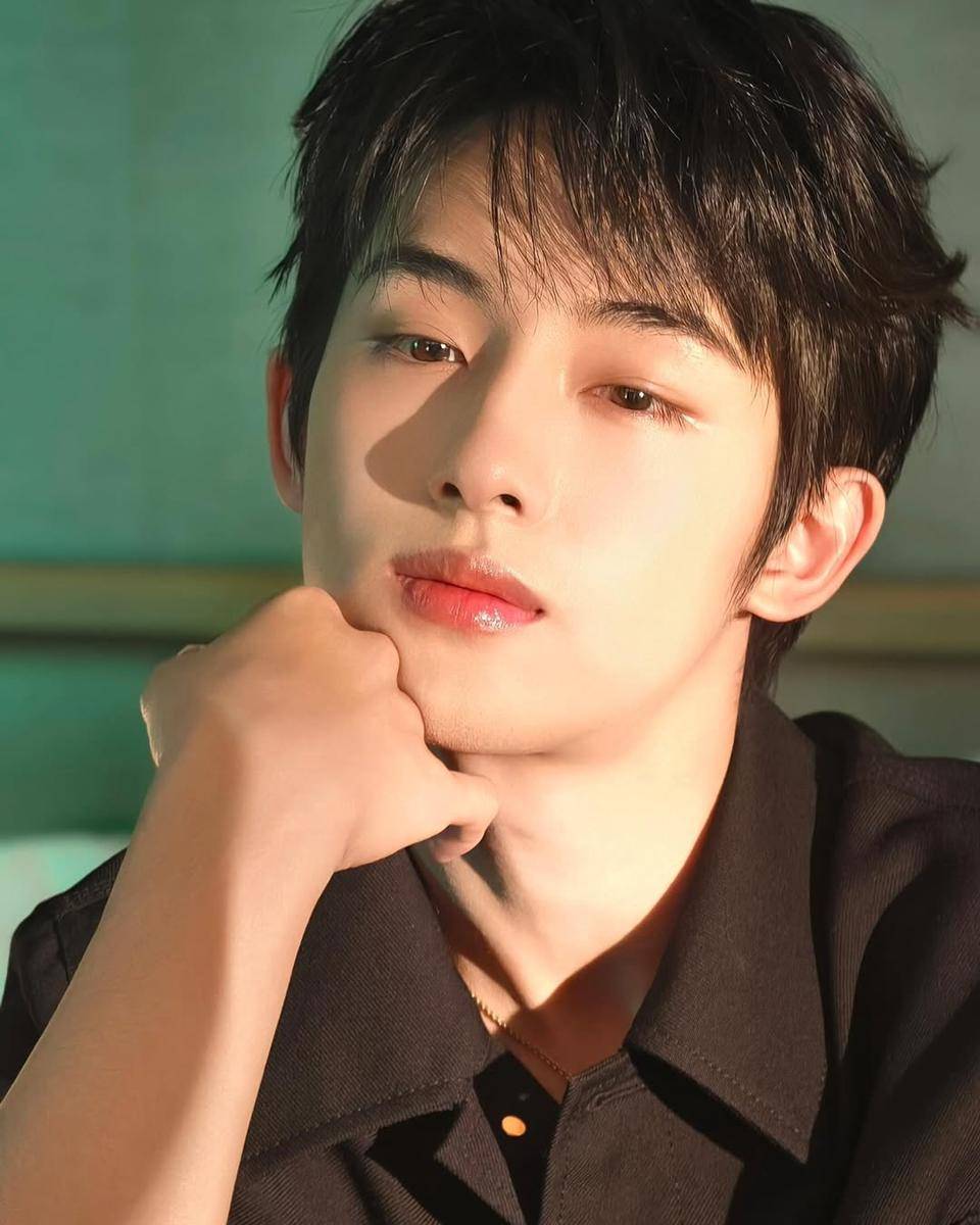 Winwin WayV (instagram.com/wwiinn_7)