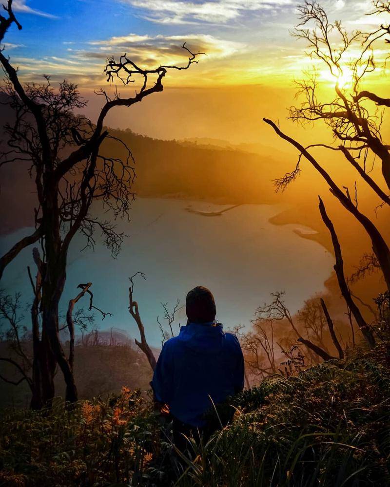 sunrise di Gunung Patuha (instagram.com/primatatertawa)