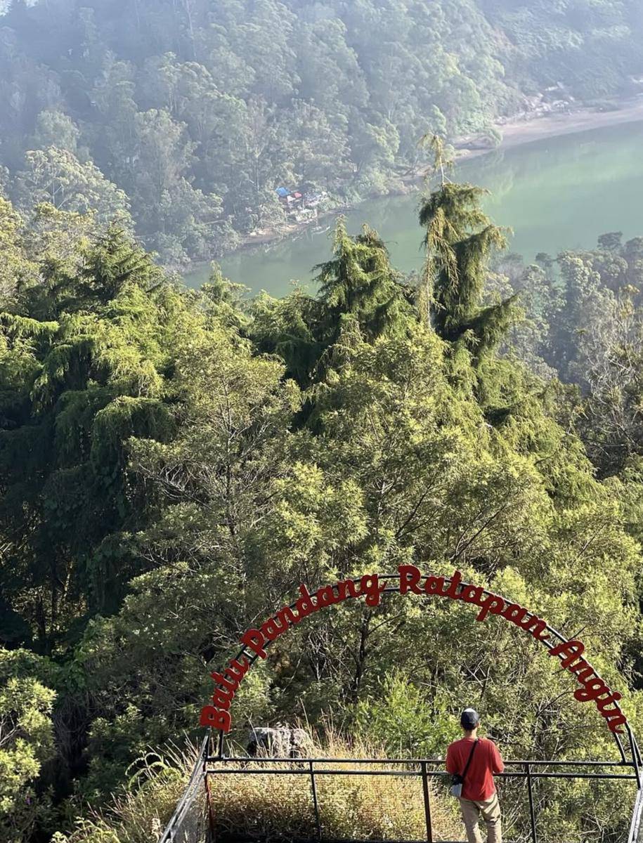 Batu Pandang Ratapan Angin di Wosobo
