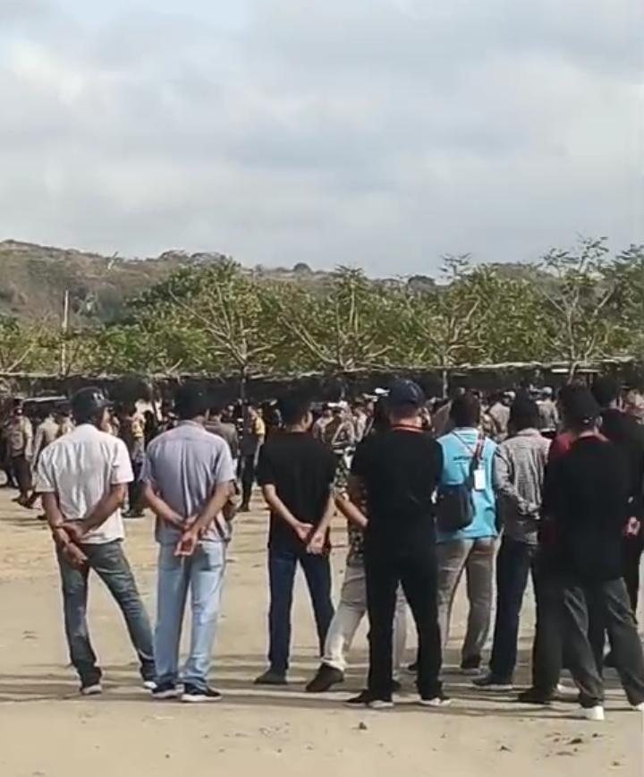 Lapak Pedagang Pantai Tanjung Aan Digusur, Warga Kehilangan Pekerjaan