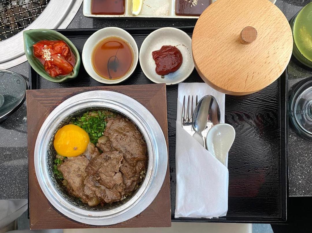 Teknik Memasak Ishiyaki Khas Jepang Kini Hadir di Surabaya