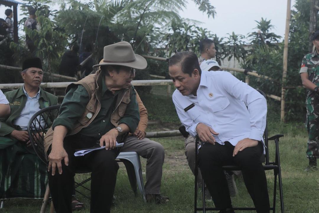 Jansen manangsang dan hanif Faisol.JPG