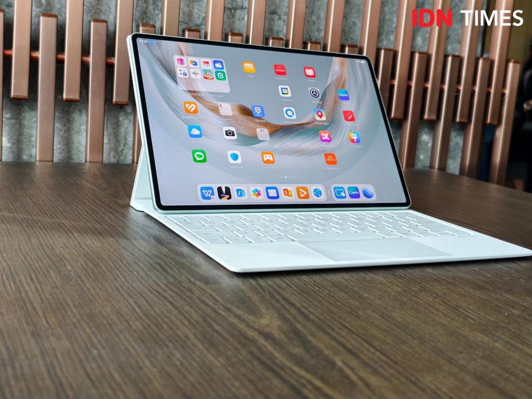 Huawei MatePad Pro 12.2 (IDN Times/Fatkhur Rozi)