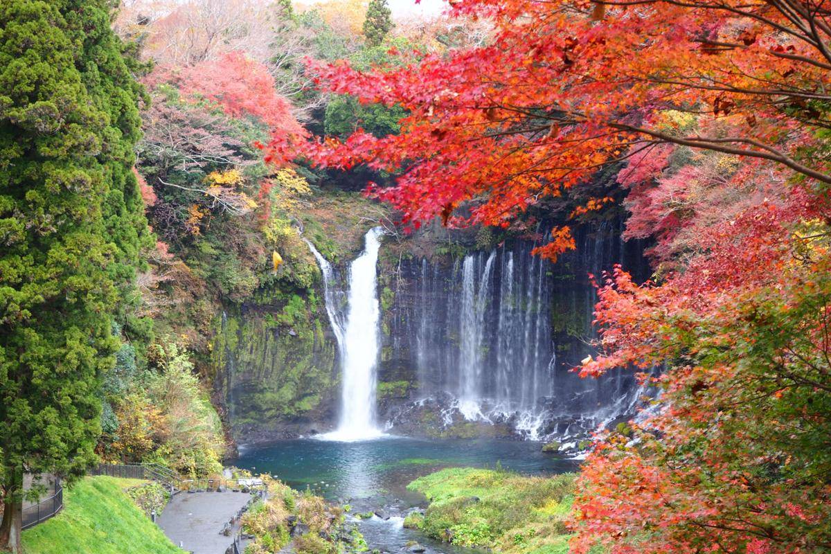 Air Terjun Shiraito (photo-ac.com/osachi)