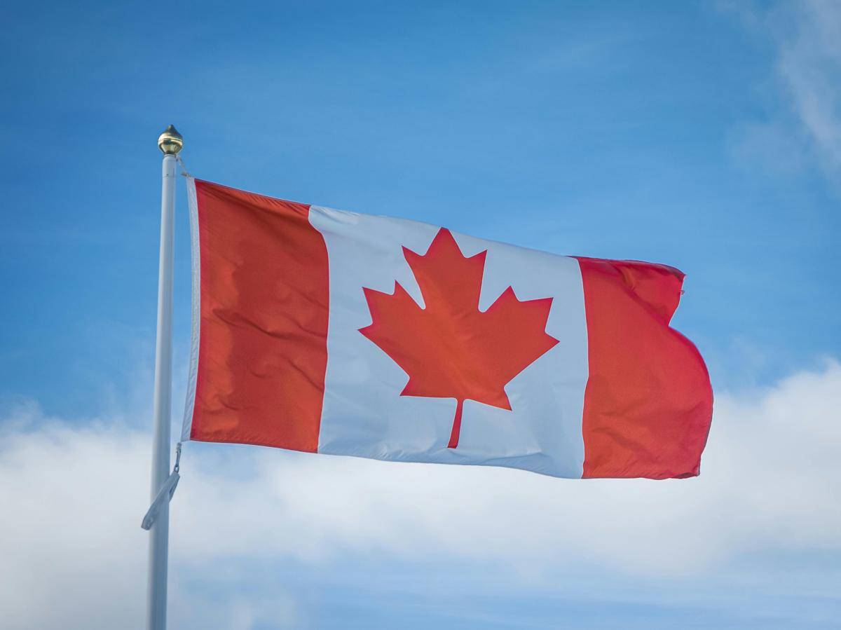 Bendera Kanada (pexels.com/Jared VanderMeer)