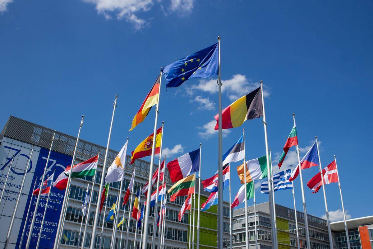 Bendera negara uni eropa (pexels.com/Gintare K.)