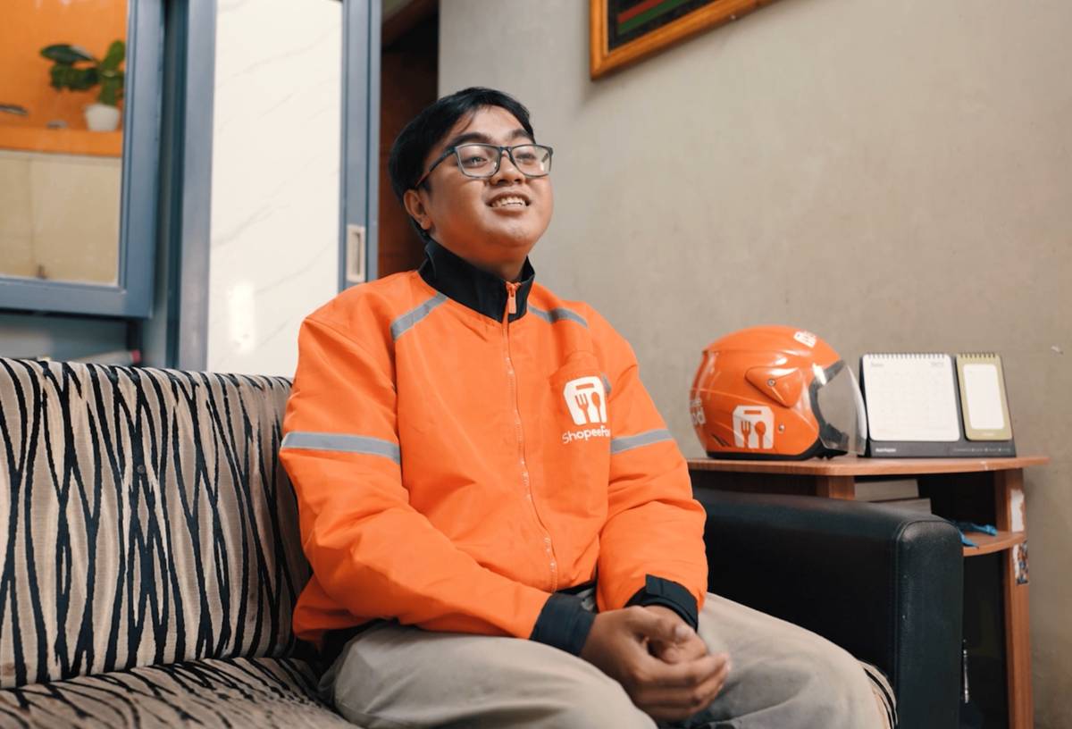 Driver ShopeeFood, Ilham Syafruddin Akbar saat diwawancarai.png