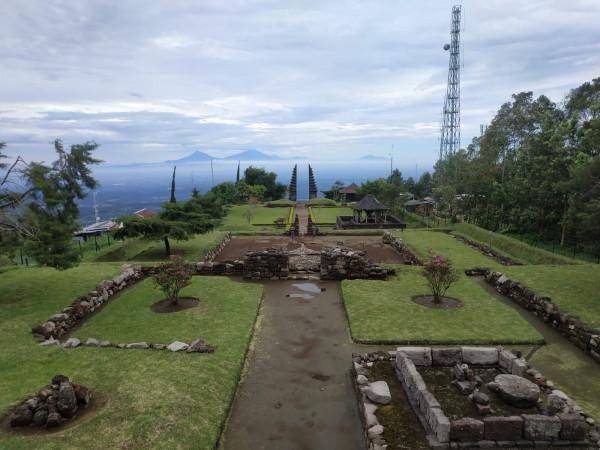 Info Wisata Candi Cetho: Lokasi, Rute, Harga Tiket, dan Tipsnya