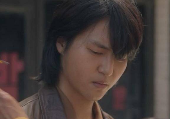 still cut drama Korea Low Life (instagram.com/disneypluskr)
