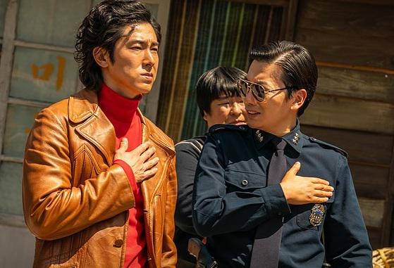 still cut drama Korea Low Life (instagram.com/disneypluskr)