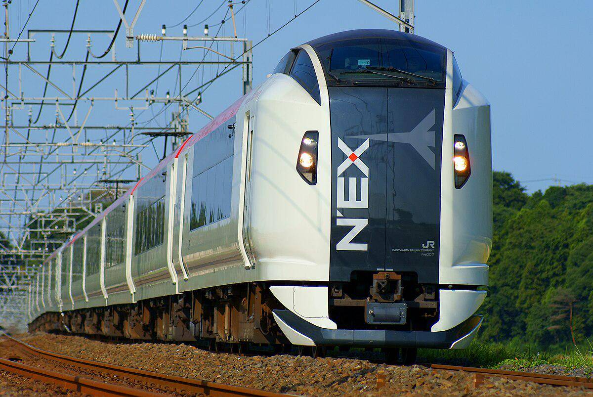 potret kereta JR Narita Express (commons.wikimedia.org/名無し野電車区)