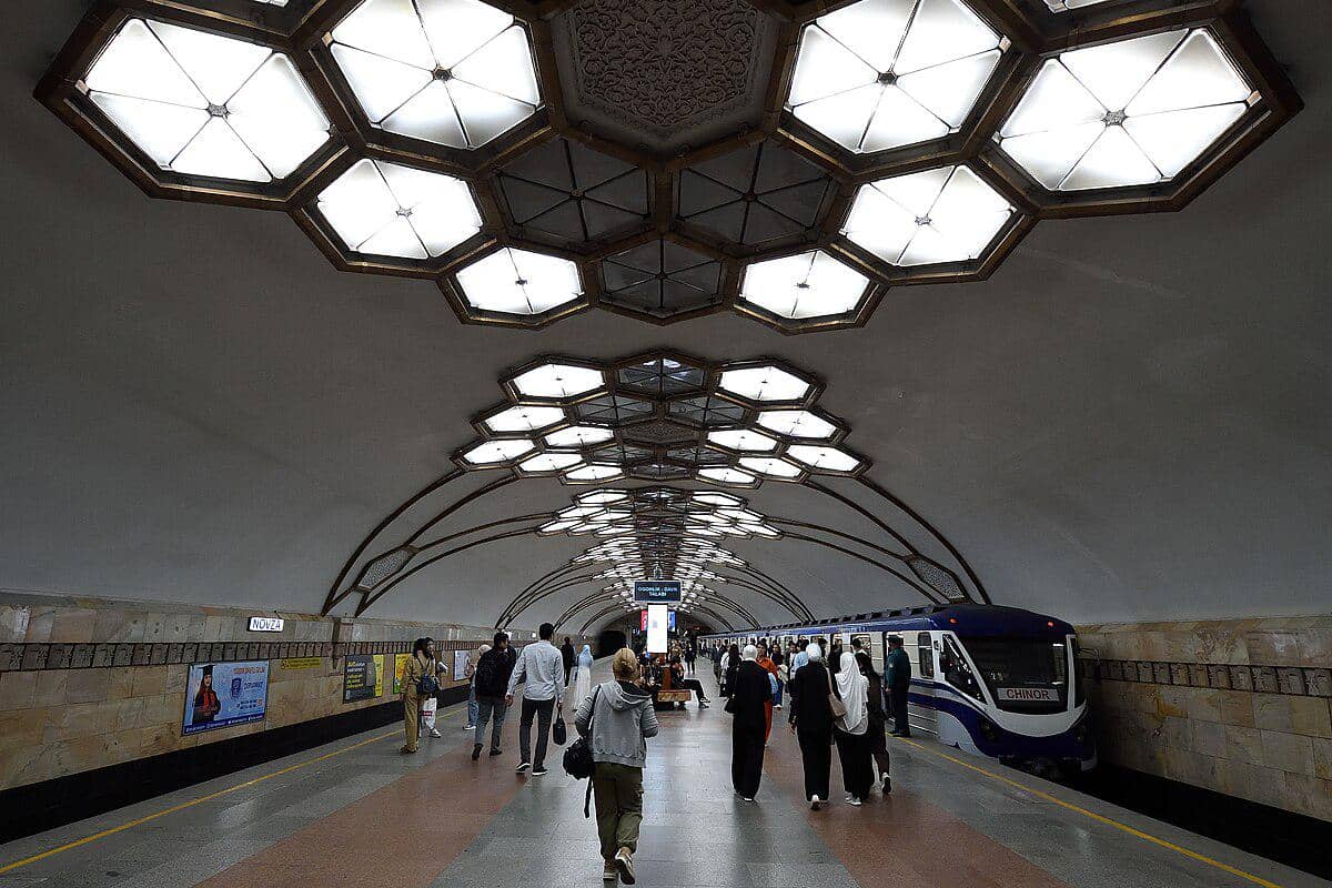 potret peron Stasiun Novza 