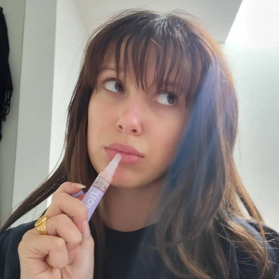Inspirasi hairstyle ala Millie Bobby Brown (instagram.com/milliebobbybrown)