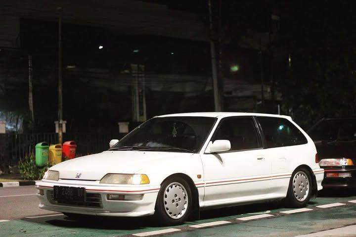 Honda Civic Nouva (instagram.com/civicnouvaestilo)
