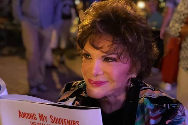 Connie Francis (instagram.com/conniefrancisofficial)