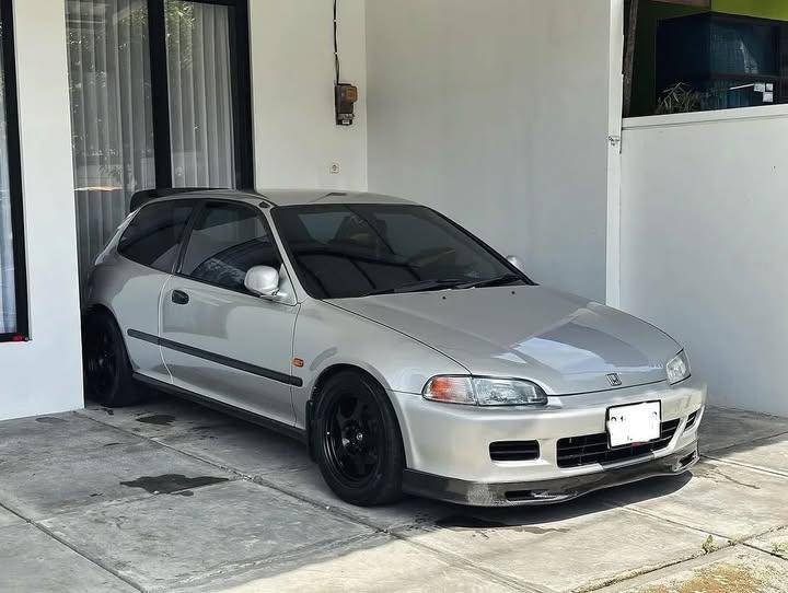 Honda Civic Estilo (instagram.com/civicnouvaestilo)