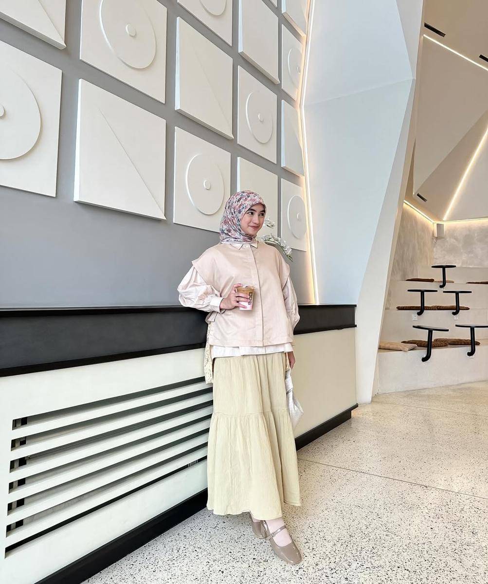Inspirasi OOTD ala Olivia Finda (instagram.com/oliviafindas)