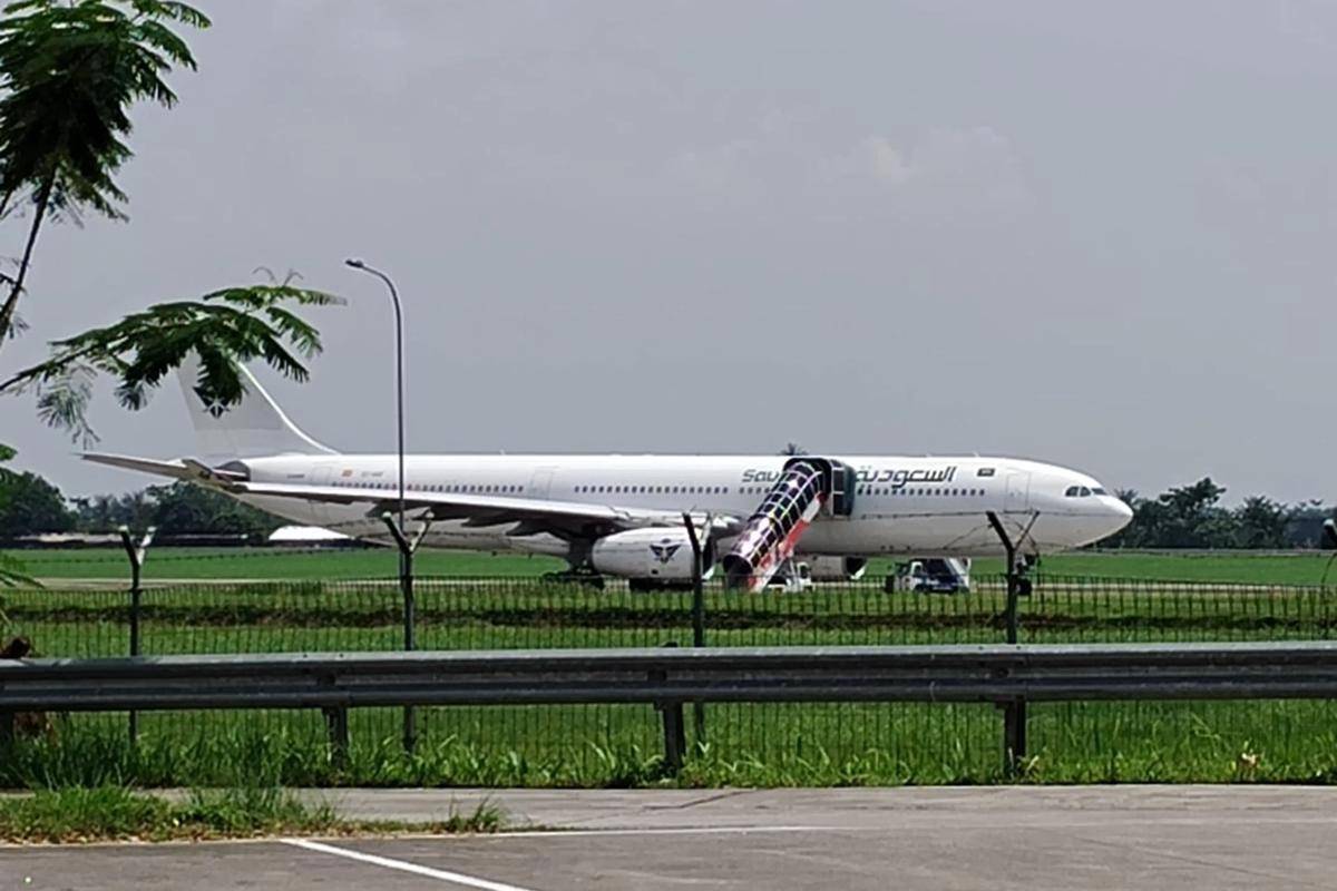 Pesawat Suadia Airlines di Kualanamu (IDN Times/Eko Agus Herianto)