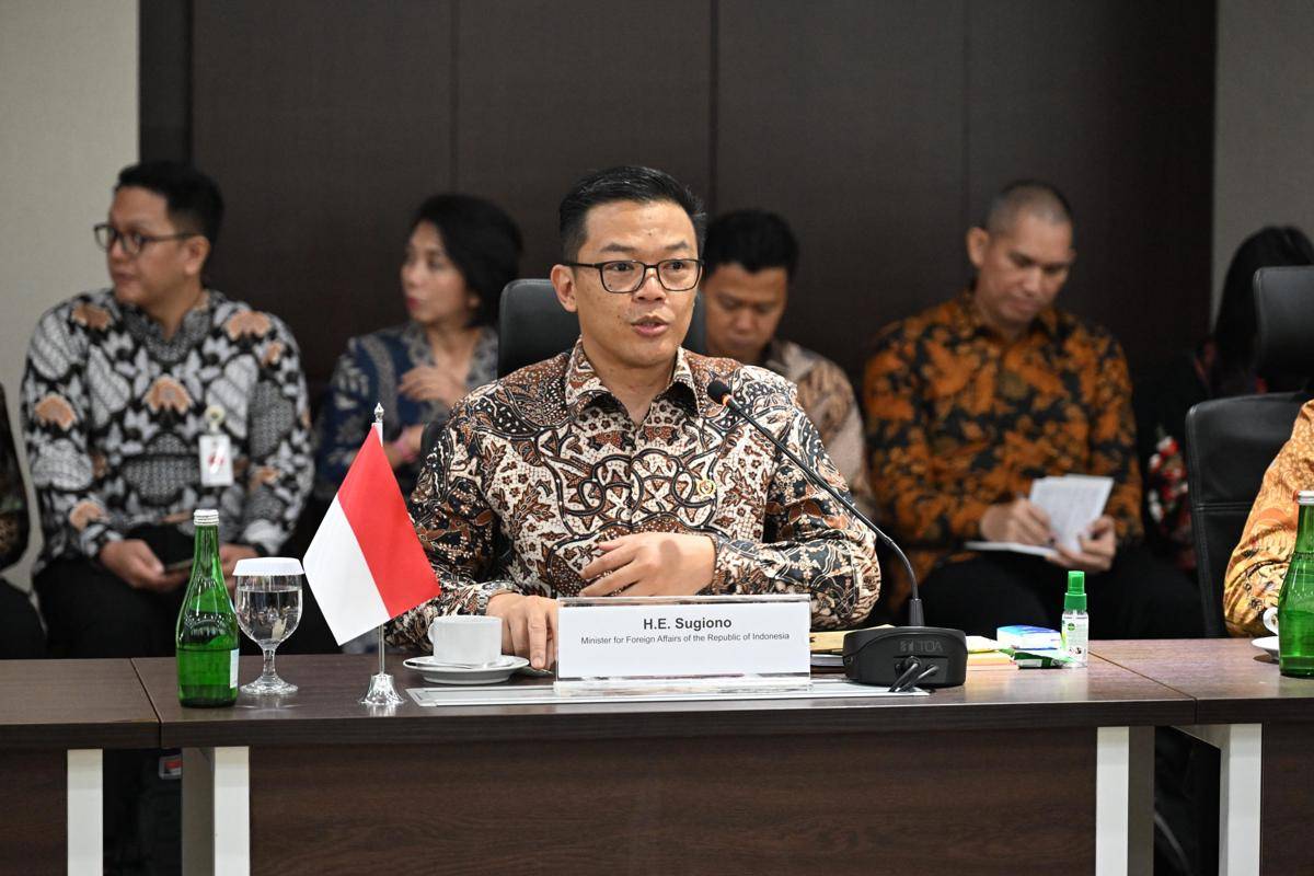menlu sugiono asec 4.jpg