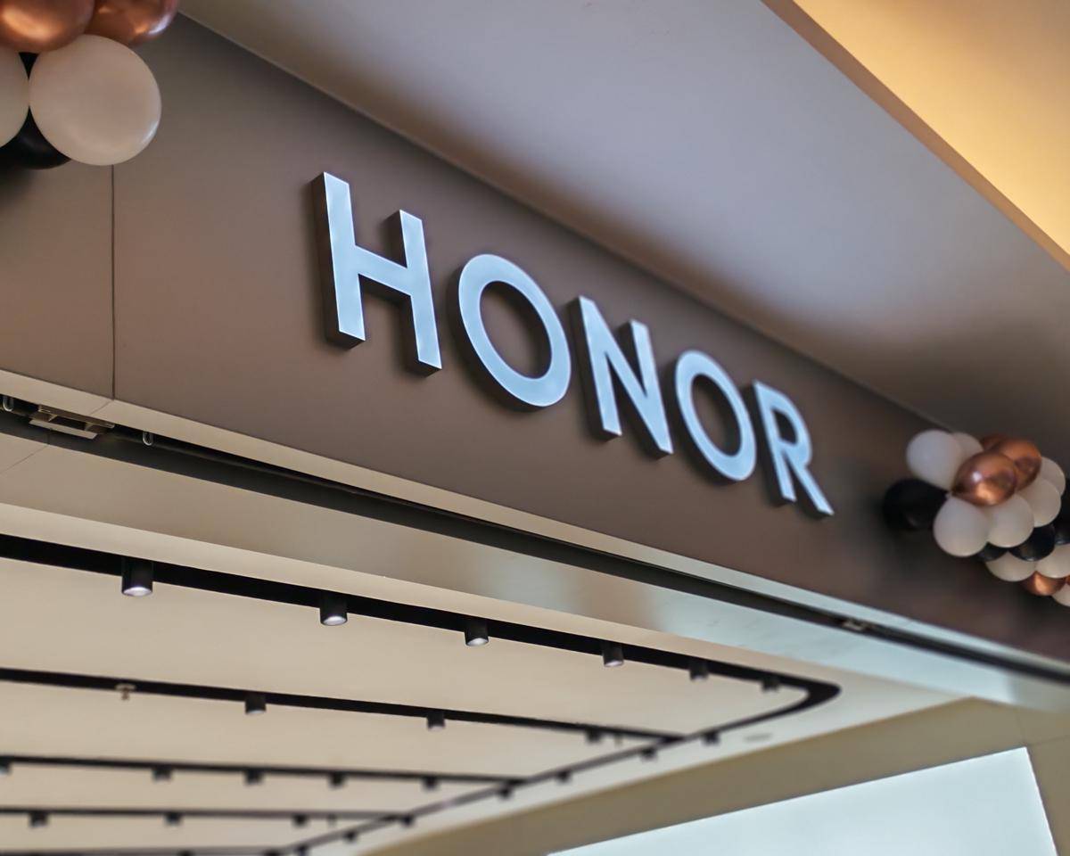 HONOR Experience Store di Gandaria City (IDN Times/Fatkhur Rozi)