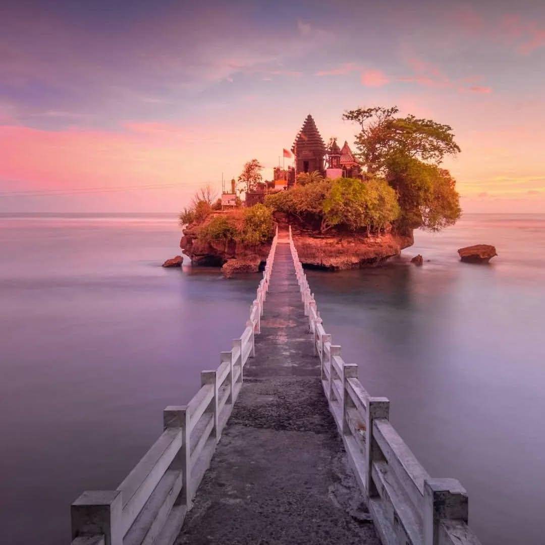 Pantai Balakembang Malang