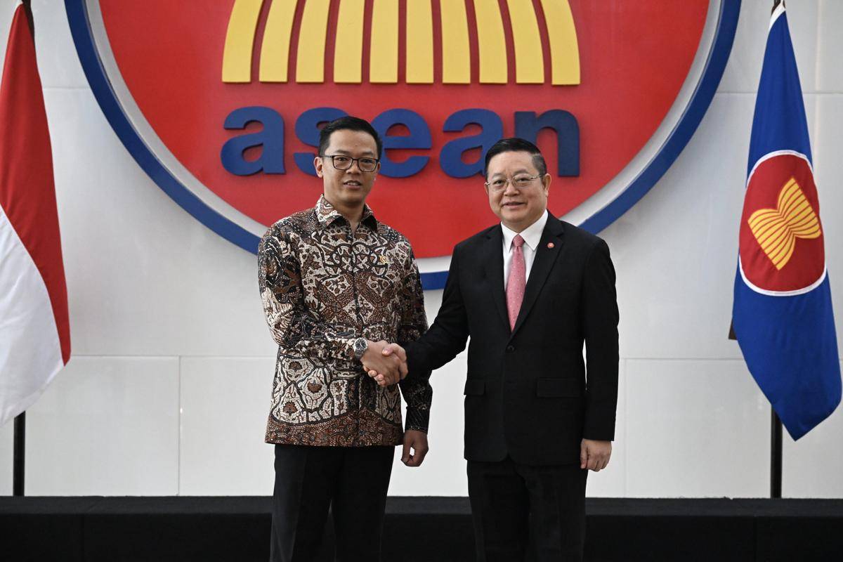 menlu sugiono asec 2.jpg