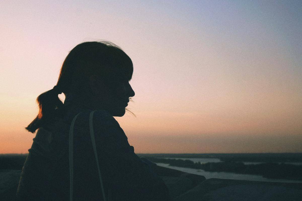 christian-lue-KqGc4lXmRZs-unsplash.jpg