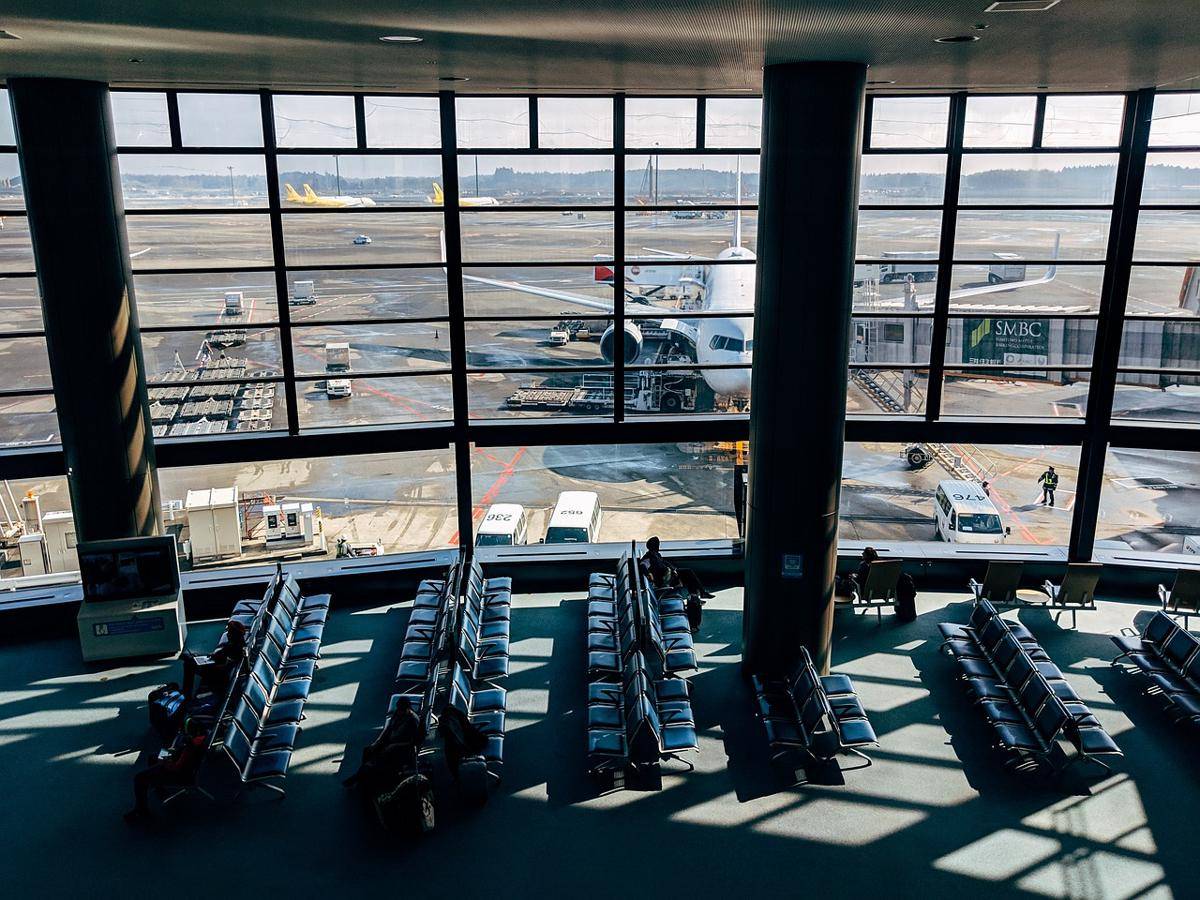 airport-5387490_1280.jpg