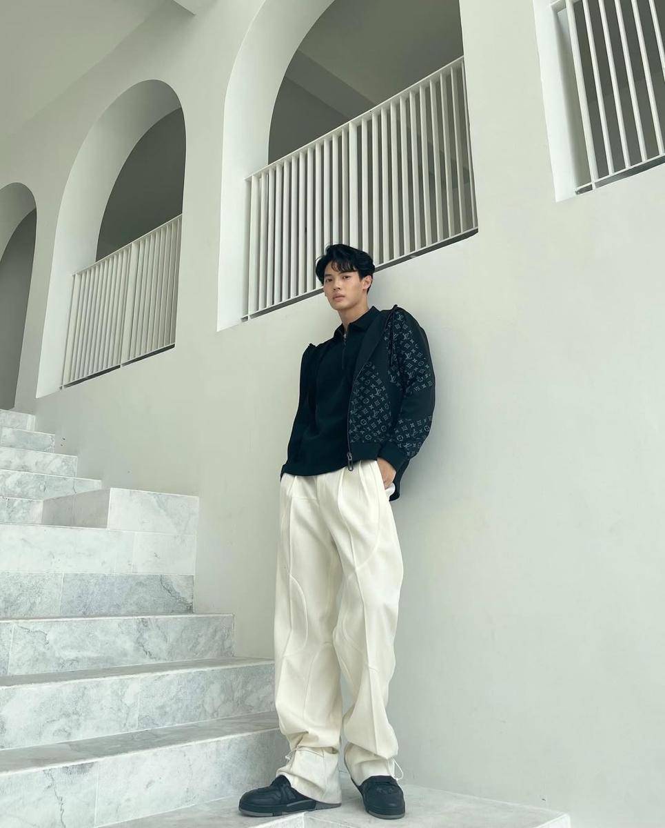 styling white pants ala Win Metawin (instagram.com/winmetawin)