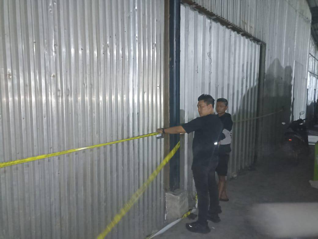 Polisi gerebek pabrik oli palsu di Tangerang (Dok. Polres Metro Tangerang Kota)