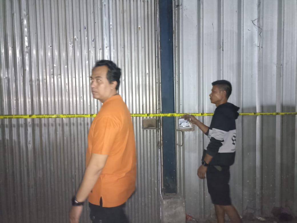 Polisi gerebek pabrik oli palsu di Tangerang (Dok. Polres Metro Tangerang Kota)