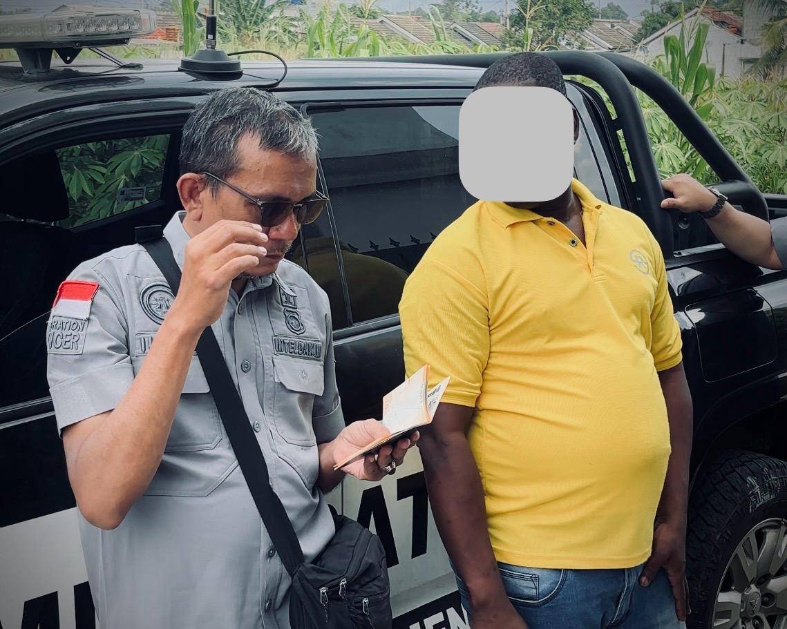 Orang asing Imigrasi.jpg