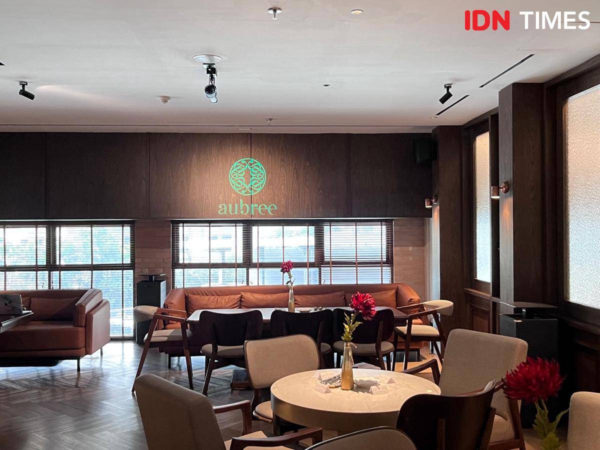 Potret area lounge Aubree, Agora Mall, Jakarta Pusat