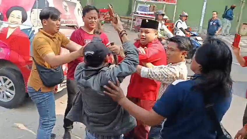Nyaris Bakar Diri, Polisi Pulangkan Kader PDIP Achmad