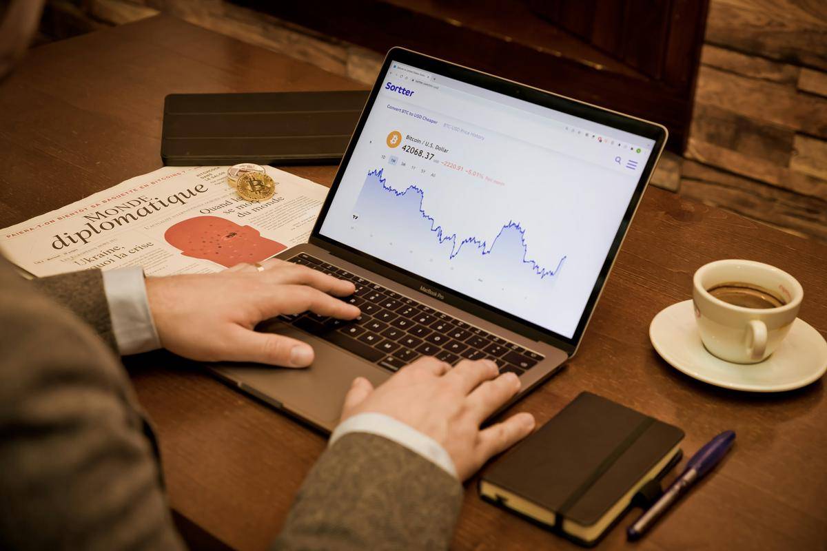 ilustrasi trading (unsplash.com/Sortter)