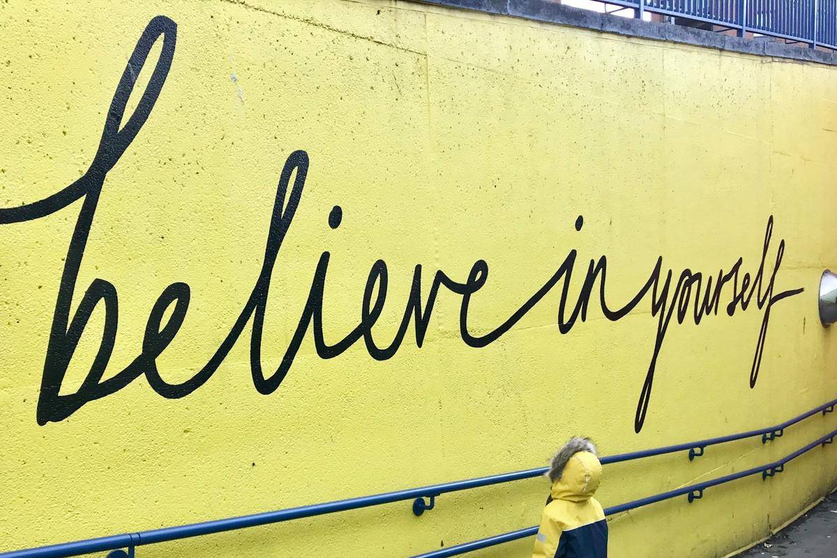 ilustrasi afirmasi positif (unsplash.com/Katrina Wright)