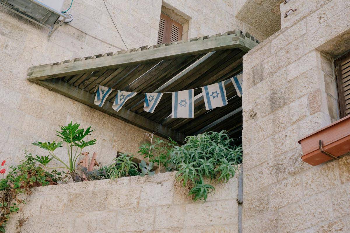 ilustrasi bendera Israel (pexels.com/Haley Black)