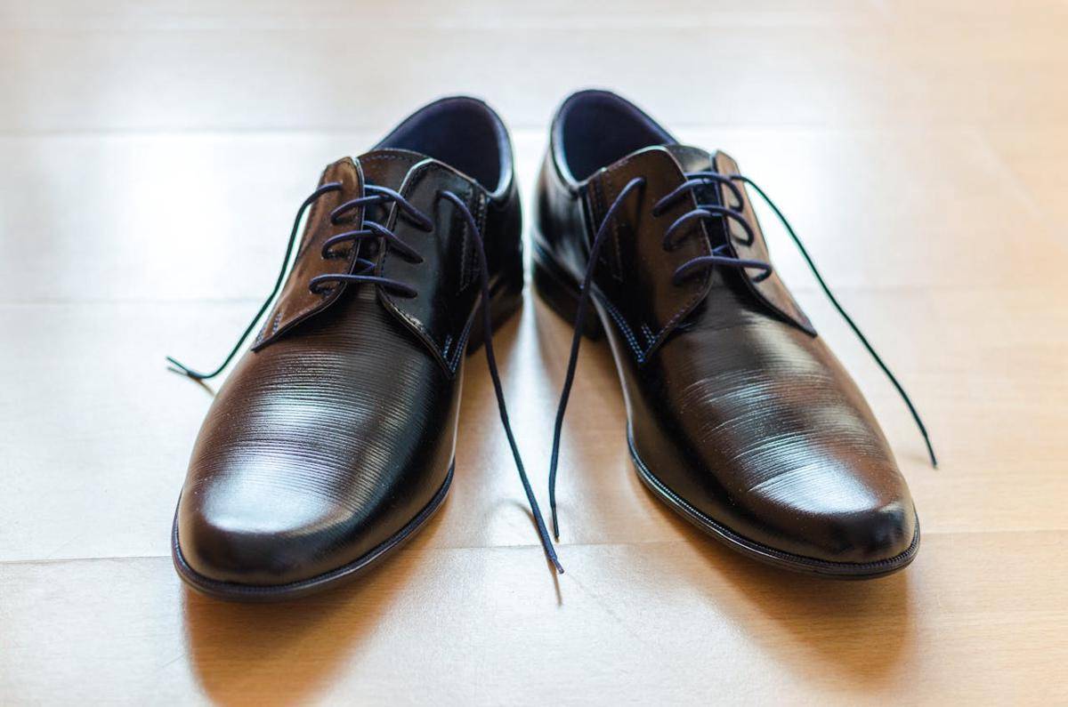 5 Ciri Khas Sepatu Kerja untuk Cowok, Beda dari Sepatu Lain!