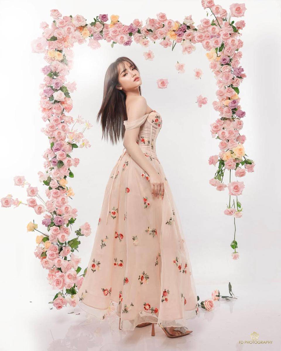 Lagi%20berbunga%20bunga%F0%9F%8C%B8.%23lensedbyfandyfd%20%40fandy_the%20%40fdphotography90%20%40fdphotographybeauty%20%23styledb.jpg