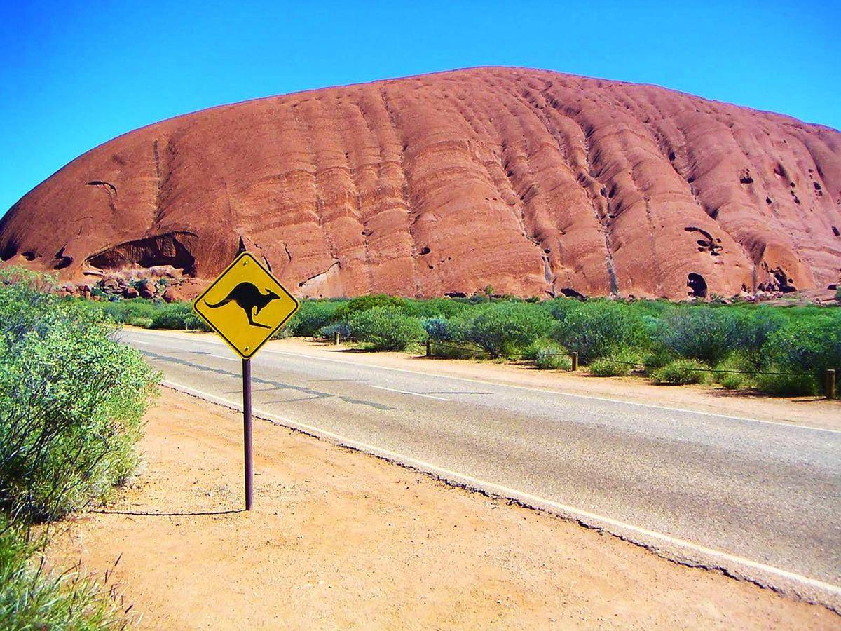 potret Uluru, Australia (pixabay.com/MLbay)