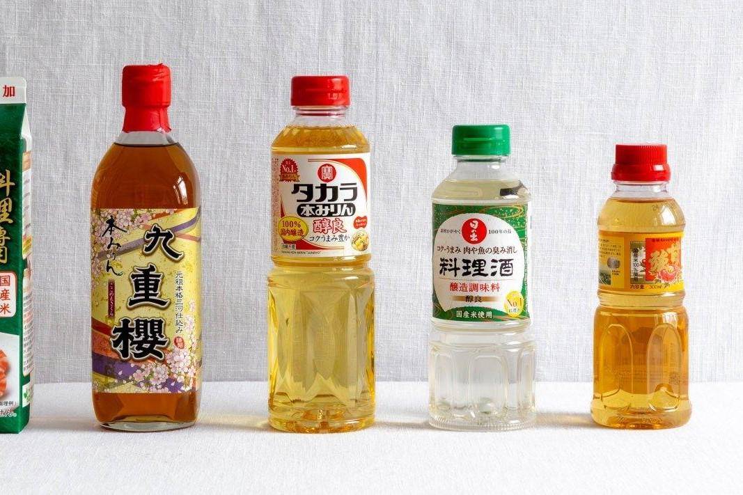 ilustrasi mirin dan sake (irasshai.co)