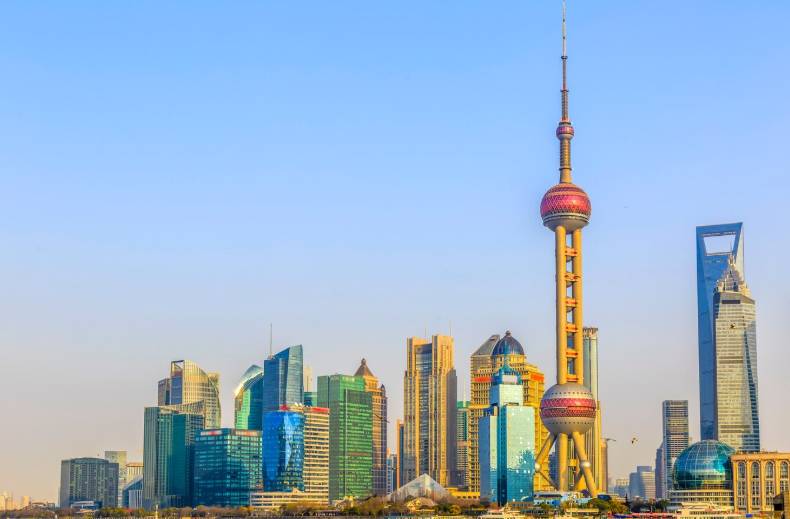 Oriental Pearl Tower Shanghai (freepik.com/4045)