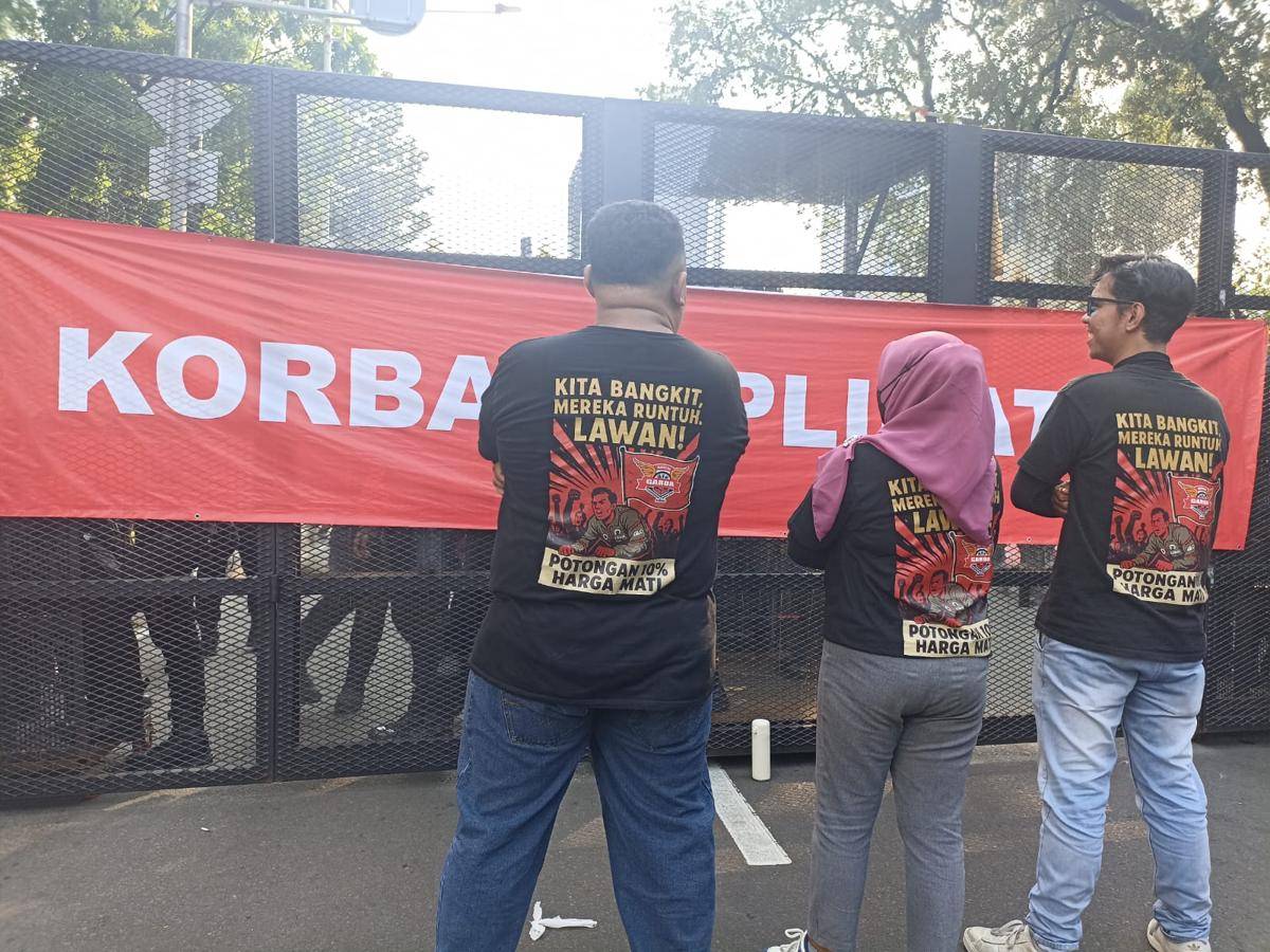 Kembang Api Disita Polisi, Pengemudi Ojol Minta Kapolri Ganti Rugi