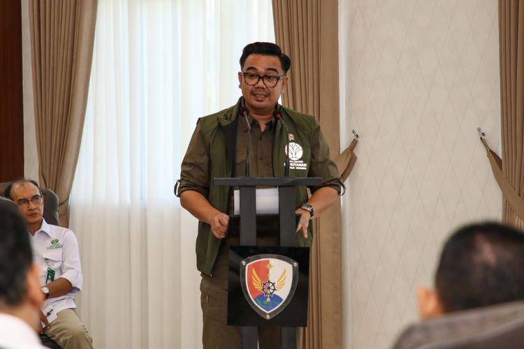 Wamenhut Sulaiman Pantau Penanganan Karhutla di Riau 