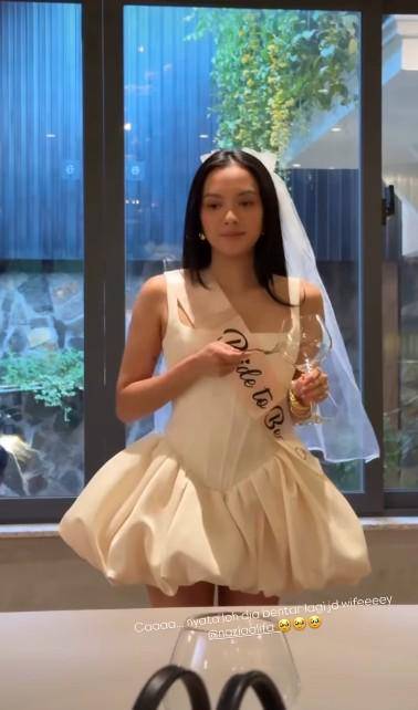 bridal shower Nazla Alifa (Instagram.com/nazlaalifa)