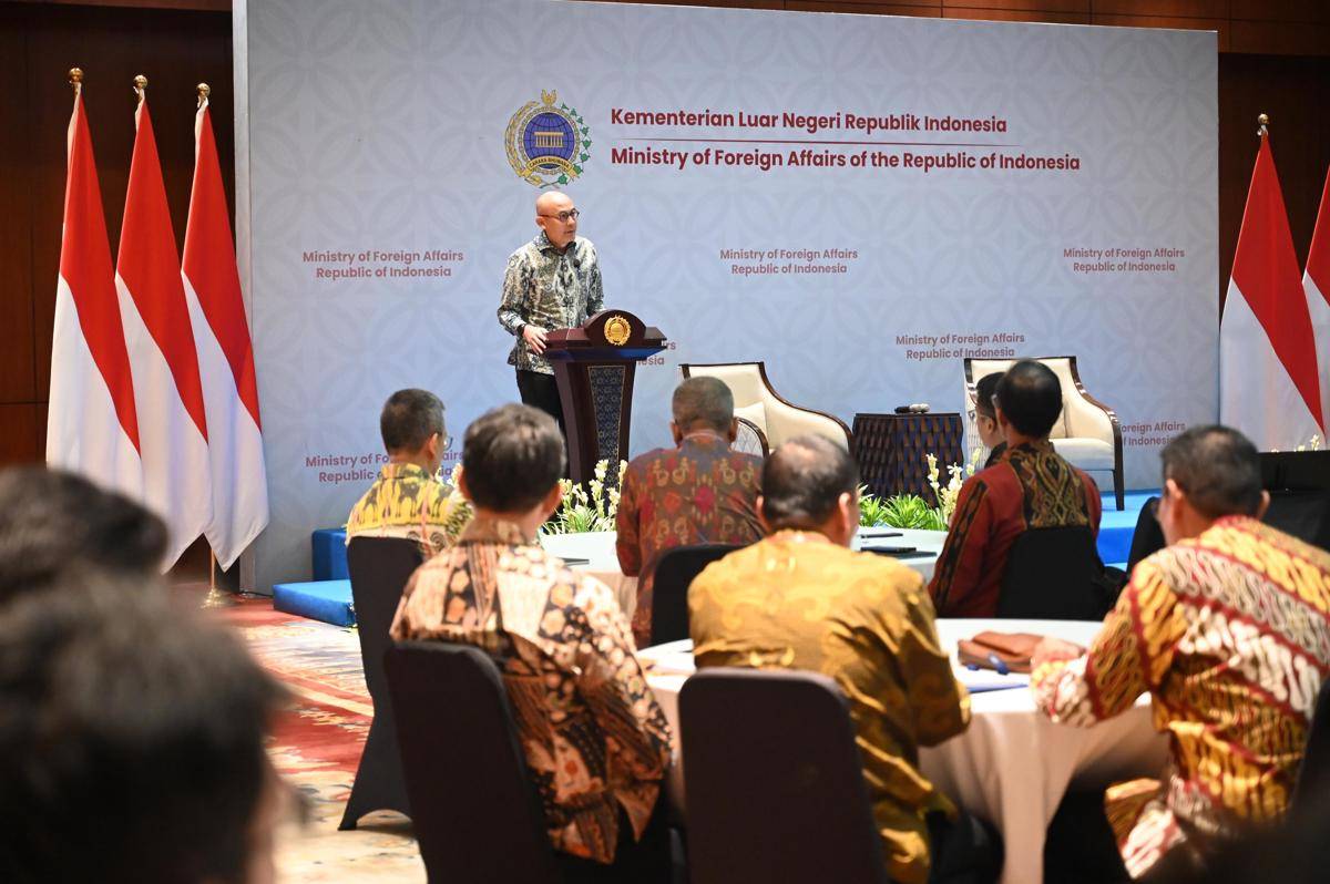 Diplomat RI Diminta Aktif Cari Peluang Investasi untuk Danantara